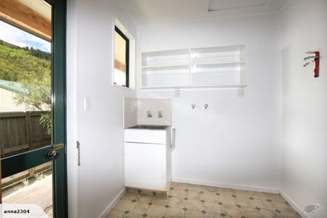 Photo of property in 10 Daveys Place, Arrowtown, 9302