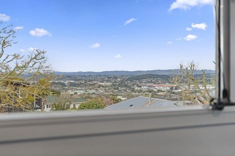 Photo of property in 68 Anzac Road, Pukekohe, 2120