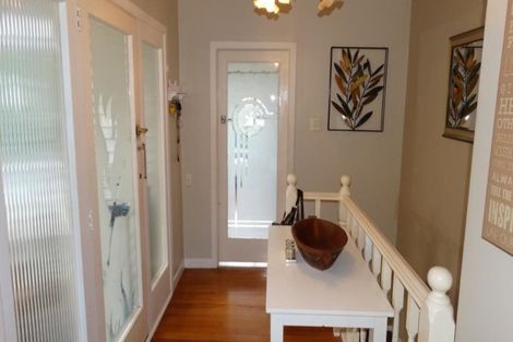 Photo of property in 1/7 Te Atatu Road, Te Atatu South, Auckland, 0610