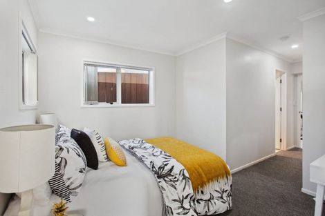 Photo of property in 28a Chesley Place, Half Moon Bay, Auckland, 2012