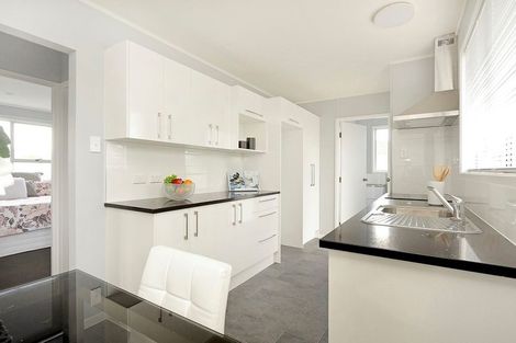 Photo of property in 2/37 John Walker Drive, Manurewa, Auckland, 2102