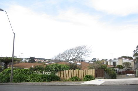 Photo of property in 65 Belt Road, New Plymouth, 4310