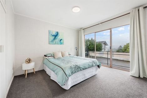 Photo of property in 1/9 Parrs Cross Road, Henderson, Auckland, 0612
