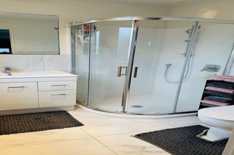 Photo of property in 10 Sophie Lane, Henderson, Auckland, 0612