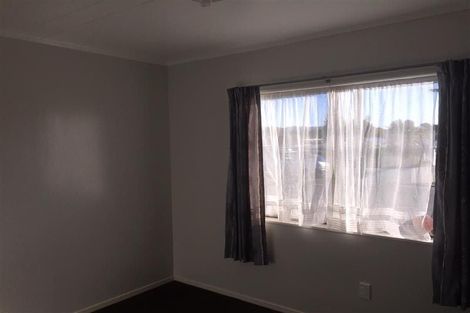 Photo of property in 2/195 Rathgar Road, Henderson, Auckland, 0610