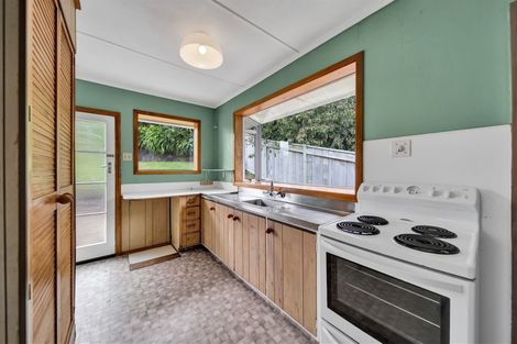 Photo of property in 11 Gordon Street, Glen Avon, New Plymouth, 4312