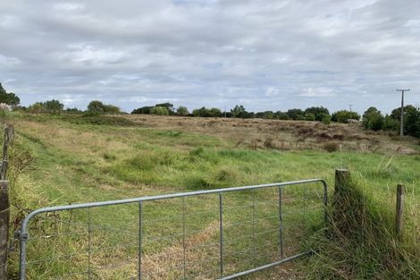 Photo of property in 166 Top Road, Dairy Flat, 0792