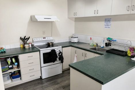 Photo of property in 42 Riverton Drive, Randwick Park, Auckland, 2105