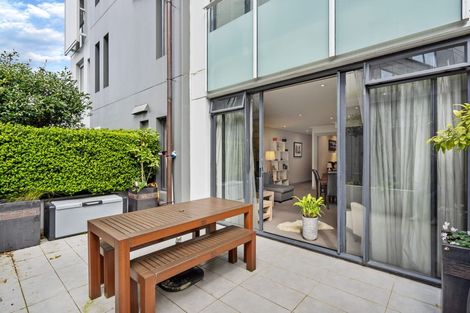 Photo of property in Cooks Apartments, Gg/24 James Cook Crescent, Remuera, Auckland, 1050