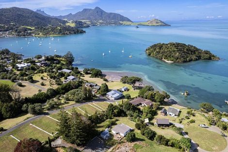 Photo of property in 2262 Whangarei Heads Road, Whangarei Heads, 0174