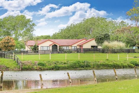 Photo of property in 7 Spedding Road, Whenuapai, Auckland, 0618