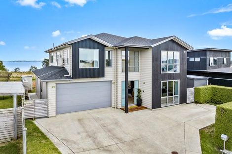 Photo of property in 36 Resolution Drive, Gulf Harbour, Whangaparaoa, 0930