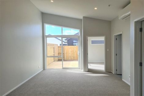 Photo of property in 4a Tamapahore Boulevard, Papamoa Beach, Papamoa, 3118