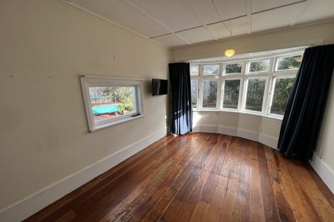 Photo of property in 83 Apu Crescent, Lyall Bay, Wellington, 6022