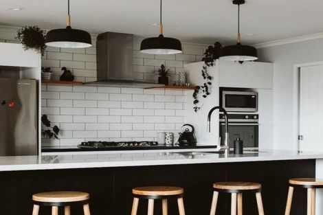 Photo of property in 138 Taupaki Road, Taupaki, 0782