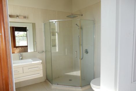 Photo of property in 1 Ure Street, South Hill, Oamaru, 9400