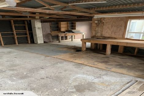 Photo of property in 92 Te Atatu Road, Te Atatu South, Auckland, 0610