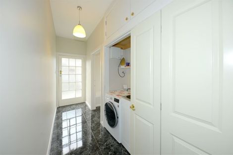 Photo of property in 112 Memorial Avenue, Burnside, Christchurch, 8053