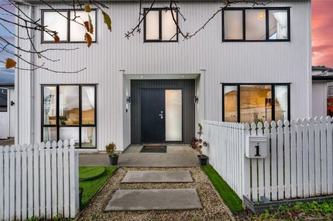 Photo of property in 1 Barrique Road, Kumeu, 0810