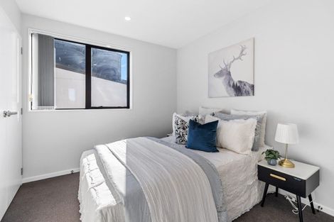 Photo of property in 2/119 Bruce Mclaren Road, Henderson, Auckland, 0612