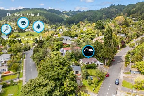 Photo of property in 1a Wyndham Road, Pinehaven, Upper Hutt, 5019