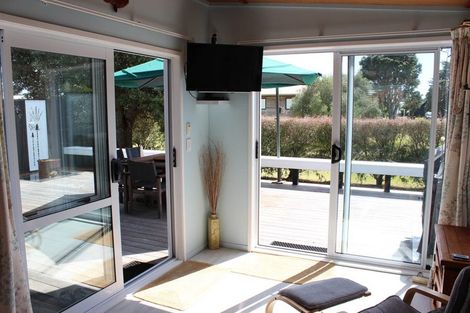 Photo of property in 147 Waimaire Avenue, Matarangi, Whitianga, 3592