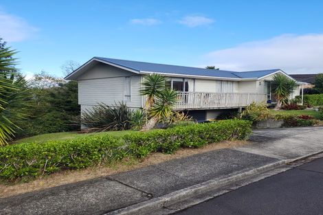Photo of property in 37 Bradnor Meadows Drive, Swanson, Auckland, 0612
