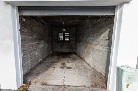 Photo of property in Fountain Court, 16/48 Oriental Parade, Oriental Bay, Wellington, 6011