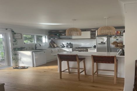 Photo of property in 9 Kaitawa Street, Waikanae Beach, Waikanae, 5036