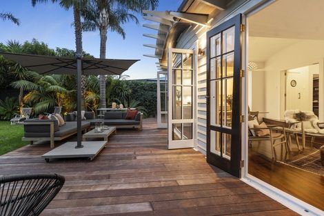 Photo of property in 9 Arawa Avenue, Devonport, Auckland, 0624