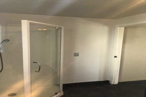 Photo of property in 4/6 Defoe Place, Waltham, Christchurch, 8023