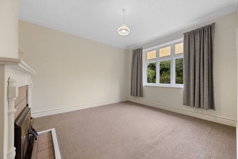 Photo of property in 90 Wellington Street, Picton, 7220