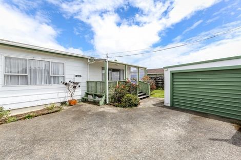 Photo of property in 1/6 Wicklow Place, Bell Block, New Plymouth, 4312