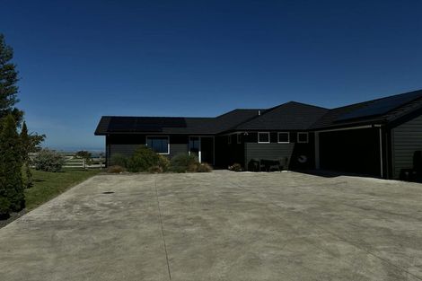 Photo of property in 204 Eskridge Drive, Eskdale, Napier, 4182