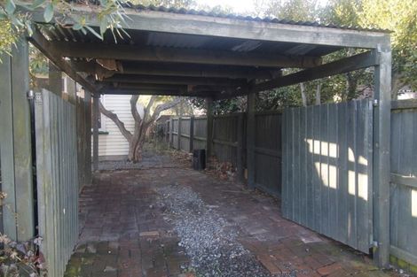 Photo of property in 38 Cleveland Street, Edgeware, Christchurch, 8013