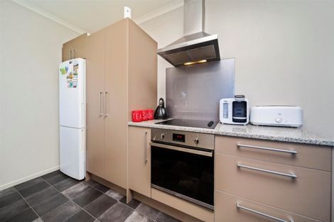 Photo of property in 37 Burns Street, Hawera, 4610