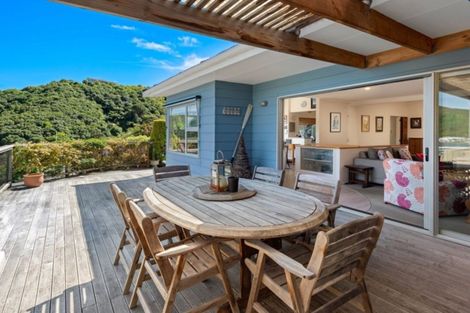 Photo of property in 10 Amelia Crescent, Waikawa, Picton, 7220