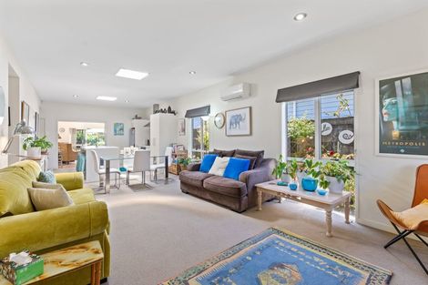 Photo of property in 9 Coprosma Close, Papamoa Beach, Papamoa, 3118