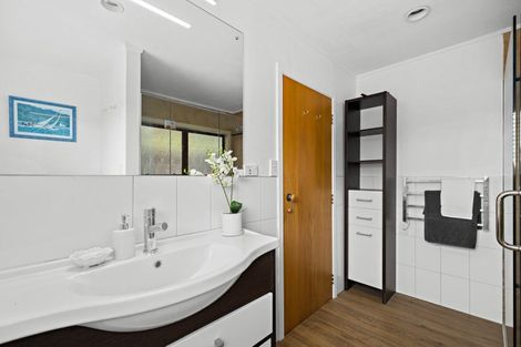 Photo of property in 1 Jackson Crescent, Mahurangi East, Warkworth, 0982