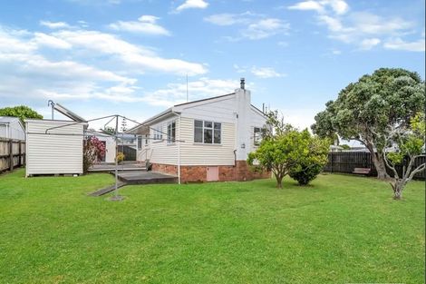 Photo of property in 16 Hooks Road, Manurewa, Auckland, 2102