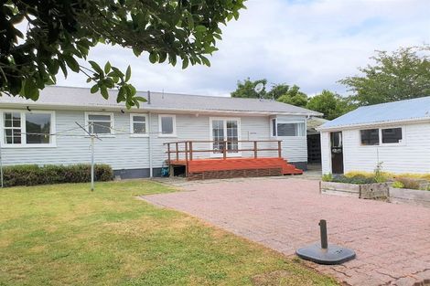 Photo of property in 37 Bonnie Glen Crescent, Ebdentown, Upper Hutt, 5018