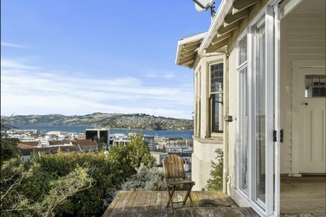 Photo of property in 34 Elm Row, Dunedin Central, Dunedin, 9016