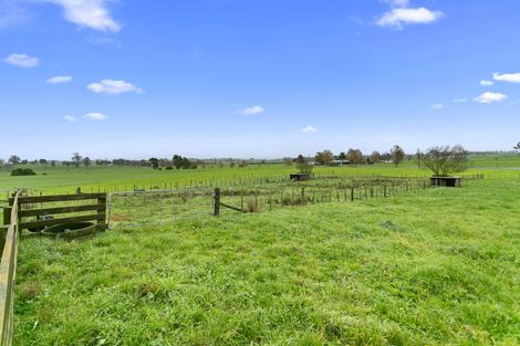 Photo of property in 135 Harper Road, Richmond Downs, Walton, 3475