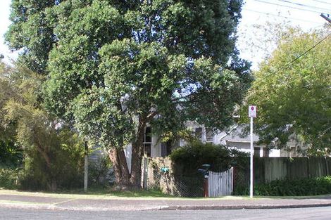 Photo of property in 58 Gladstone Road, Northcote, Auckland, 0627