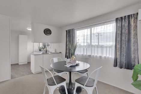 Photo of property in 73 Tuhikaramea Road, Dinsdale, Hamilton, 3204