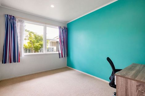 Photo of property in 6 Parkdale Place, Glenview, Hamilton, 3206