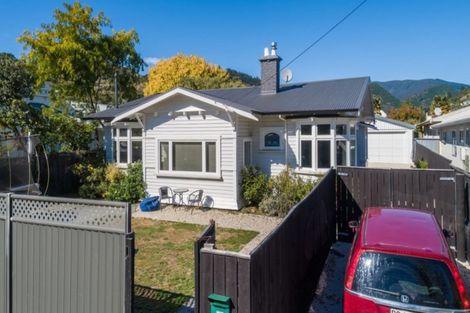 Photo of property in 354 Hardy Street, Nelson, 7010