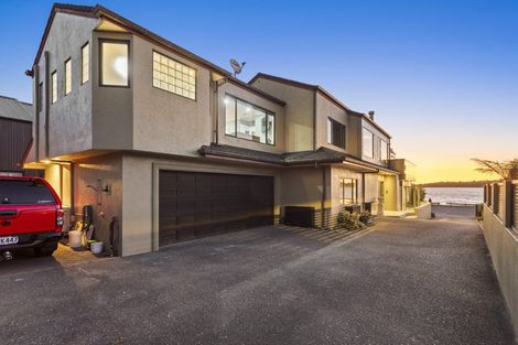 Photo of property in 14 The Parade, Bucklands Beach, Auckland, 2012