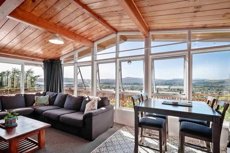 Photo of property in 25 Russell Crescent, Western Heights, Rotorua, 3015