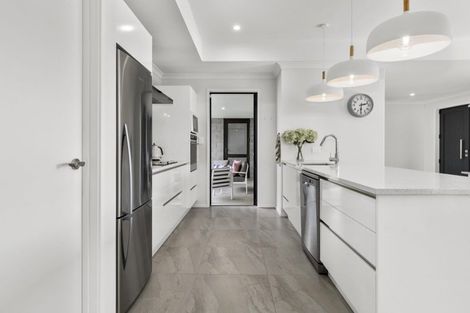 Photo of property in 15 Greystone Place, Omokoroa, 3114